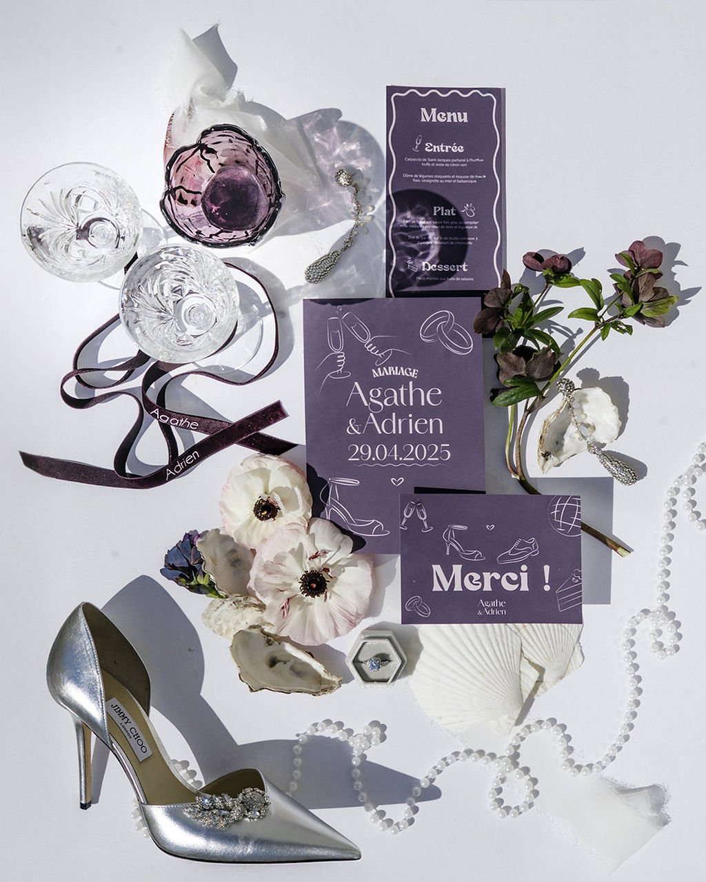 Suite de papeterie de mariage aux tons bordeaux/violine réalisé pour Agathe et Adrien