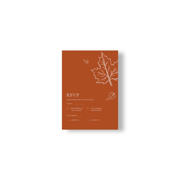 Carte RSVP verticale Ambre Doux avec feuilles automnales. Une réponse claire et élégante pour accompagner votre faire-part.