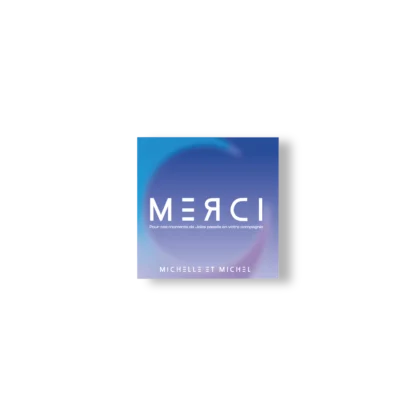 Carte de remerciement carrée bleu ciel avec un croissant planétaire et le mot "MERCI" en typo futuriste blanche. Message : "Pour ces moments de joies passés..."
