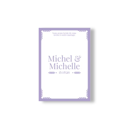 Faire-Part de mariage lilas et blanc avec prénoms centrés, date en bas et encadrement graphique discret, style sobre et élégant.