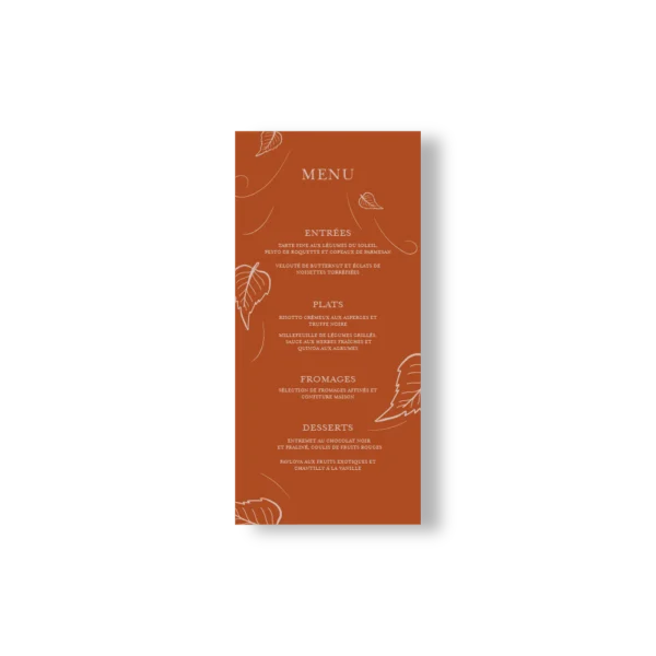 Menu vertical caramel Ambre Doux avec feuilles automnales. Un détail élégant et lumineux pour une table de mariage raffinée.