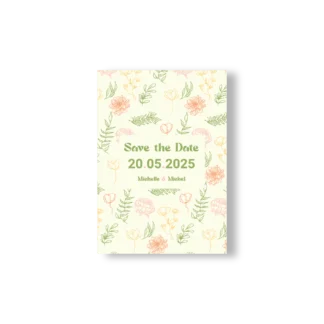 Carte “Save the Date” florale pour mariage, fond crème avec illustrations naturelles dans les tons vert, rose et jaune, texte centré avec la date