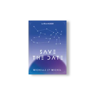 Carte Save the Date mariage bleu ciel avec constellations et le message “Notez la date” en typographie futuriste blanche sur fond spatial.