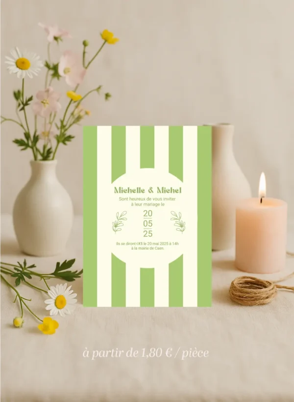 Faire-part de mariage rayé vert et crème, avec une typographie élégante et des illustrations florales, issu de la Collection Printemps.