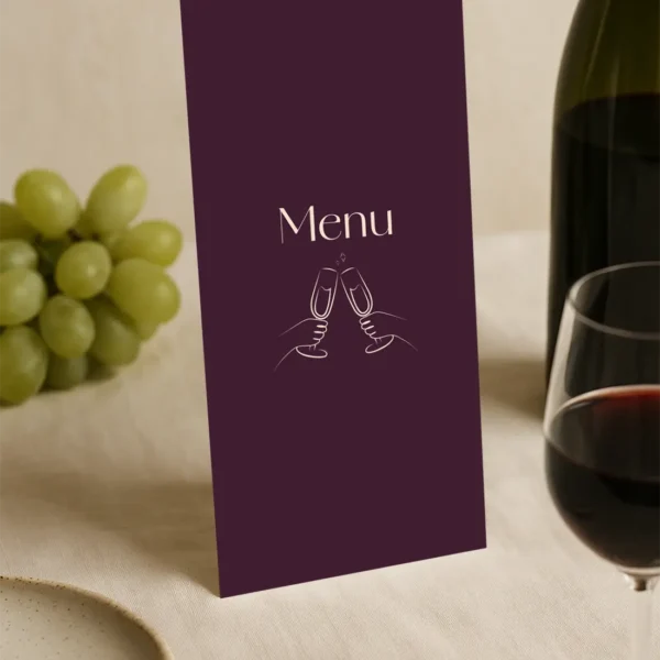 Menu de mariage Bordeaux recto verso avec illustrations festives – modèle Dolce Vita Vinho
