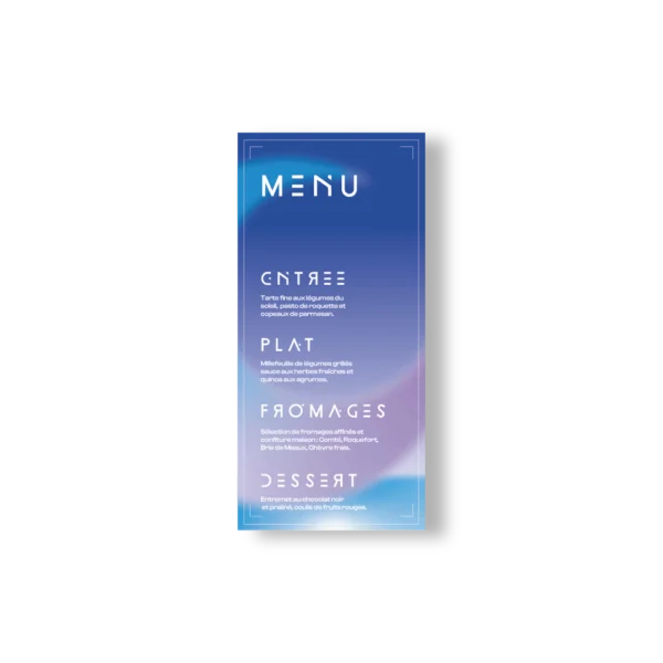 Menu de mariage vertical bleu ciel avec typographie futuriste blanche, fond dégradé spatial et sections repas bien hiérarchisées.