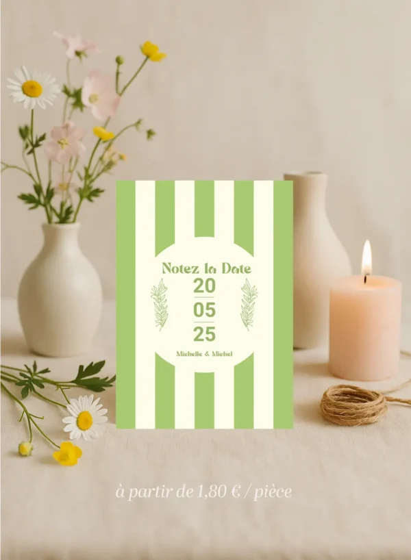 Carte "Notez la Date" rayée verte avec date centrale et éléments floraux, issue de la Collection Printemps de papeterie de mariage.