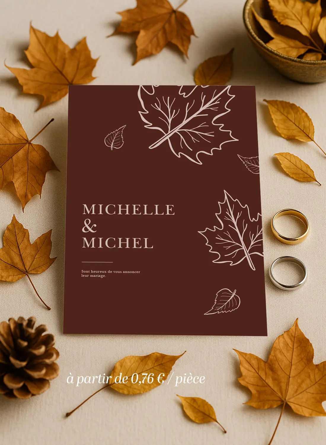 Faire-part brun Châtaigne avec feuilles d’automne. Une annonce élégante et chaleureuse pour votre mariage automnal.