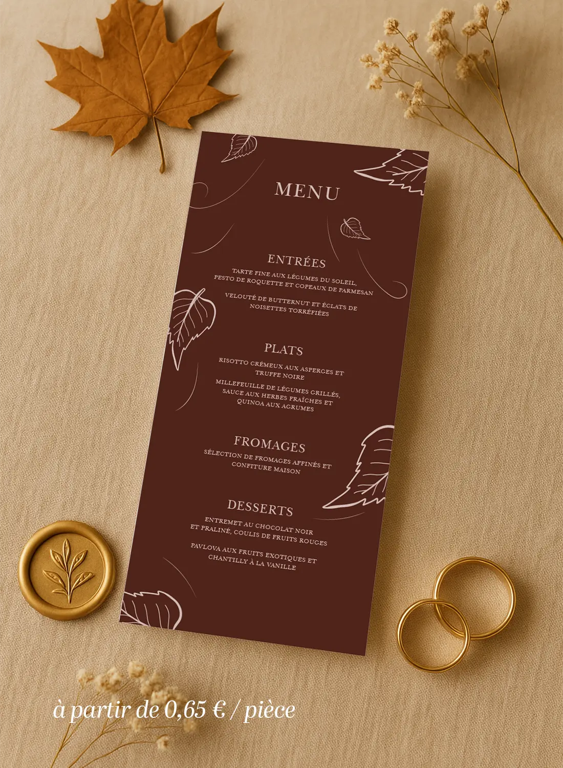 Menu de mariage au brun profond et aux illustrations automnales. Idéal pour une décoration de table sobre, élégante et de saison.