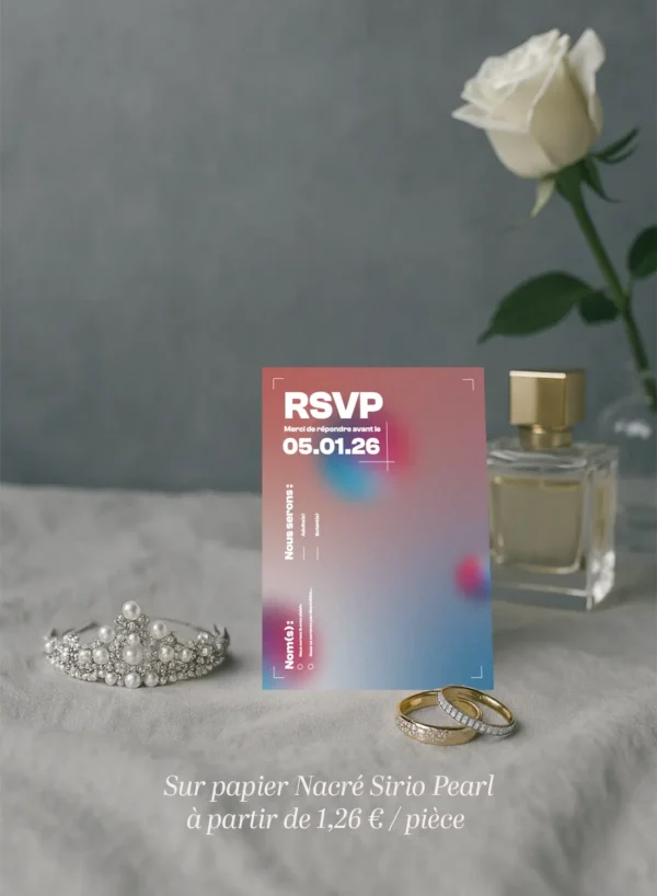 Carte RSVP mariage fond flouté rose bleu, date limite bien lisible, champs à compléter, design clair et graphique