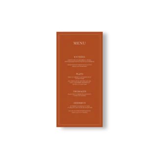 Menu de mariage fond caramel chaleureux, typographie crème élégante, style gourmand et automnal.