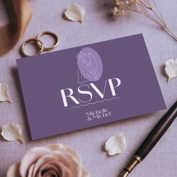 Carte RSVP de mariage Violette avec illustrations festives recto-verso – modèle Dolce Vita Aubergine